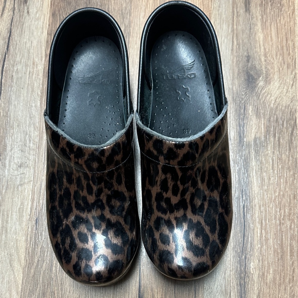 Dansko Women's Leopard Print Clogs